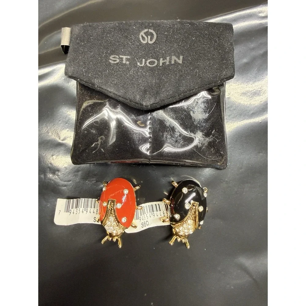 VINTAGE ST.JOHN LADY BUG RED ENAMEL - CRYSTAL  GOLD TONE PIN BROOCH